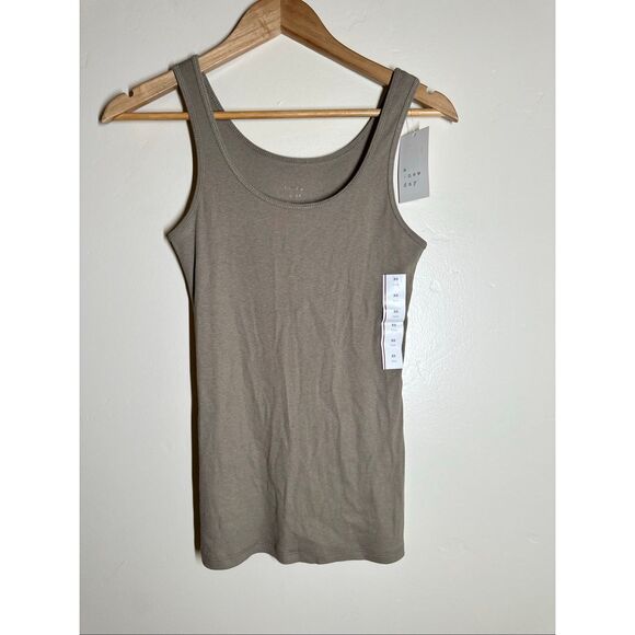 a new day Tops - A New Day Olive Green Basics Ribbed Tank Size XS New